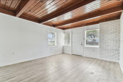 Villa ou maison à louer à Tampa, Floride: 3 chambres, 107.02 m2 № 2387504 - photo 4