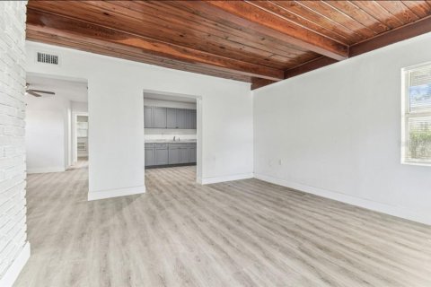 Villa ou maison à louer à Tampa, Floride: 3 chambres, 107.02 m2 № 2387504 - photo 25