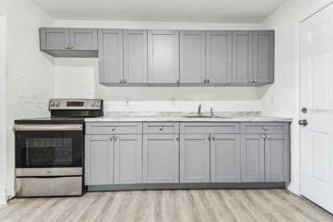 Villa ou maison à louer à Tampa, Floride: 3 chambres, 107.02 m2 № 2387504 - photo 6