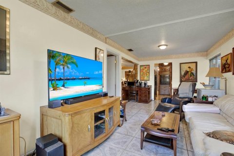 Villa ou maison à vendre à Saint Petersburg, Floride: 3 chambres, 136.1 m2 № 2416275 - photo 7