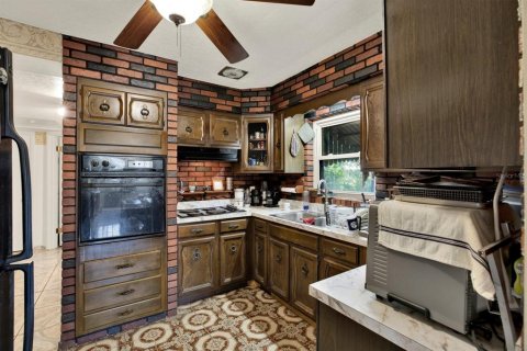 Villa ou maison à vendre à Saint Petersburg, Floride: 3 chambres, 136.1 m2 № 2416275 - photo 3