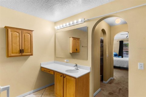 House in Winter Garden, Florida 4 bedrooms, 209.49 sq.m. № 2430560 - photo 17