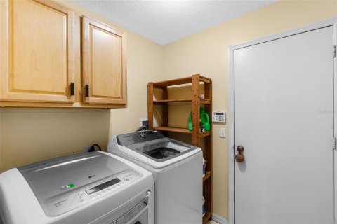 House in Winter Garden, Florida 4 bedrooms, 209.49 sq.m. № 2430560 - photo 27