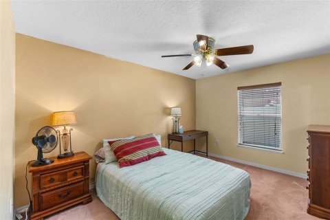 House in Winter Garden, Florida 4 bedrooms, 209.49 sq.m. № 2430560 - photo 24