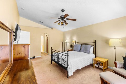 House in Winter Garden, Florida 4 bedrooms, 209.49 sq.m. № 2430560 - photo 15