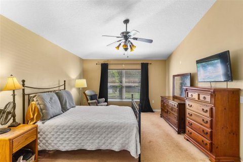 House in Winter Garden, Florida 4 bedrooms, 209.49 sq.m. № 2430560 - photo 20