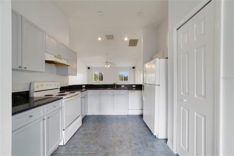 Casa en venta en Davenport, Florida, 3 dormitorios, 114.46 m2 № 2208393 - foto 2