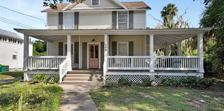 Immobilier commercial à DeLand, Floride 312.99 m2 № 1914921