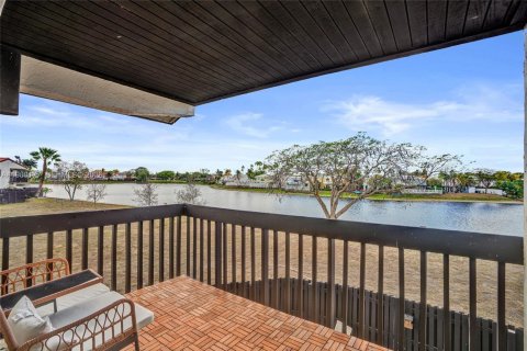 Adosado en venta en Miami, Florida, 2 dormitorios, 126.35 m2 № 2043939 - foto 20