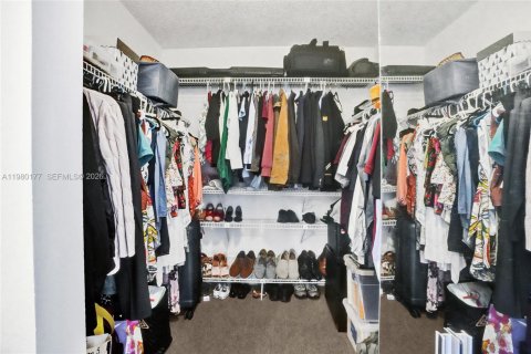 Adosado en venta en Miami, Florida, 2 dormitorios, 126.35 m2 № 2043939 - foto 19