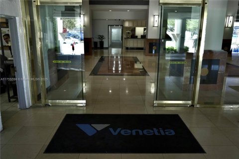 Condominio en venta en Miami, Florida, 1 dormitorio, 78.04 m2 № 1874332 - foto 25