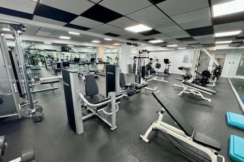 Condominio en venta en Miami, Florida, 1 dormitorio, 78.04 m2 № 1874332 - foto 16
