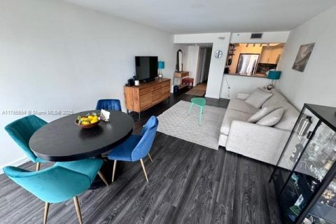 Condominio en venta en Miami, Florida, 1 dormitorio, 78.04 m2 № 1874332 - foto 6