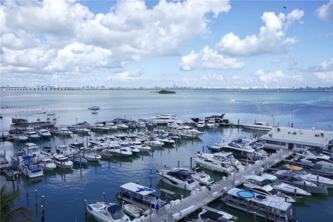 Condominio en venta en Miami, Florida, 1 dormitorio, 78.04 m2 № 1874332 - foto 22