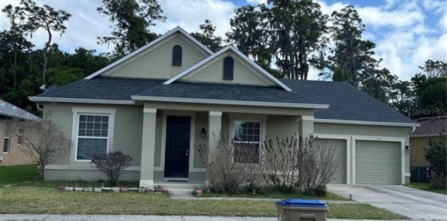 House in Kissimmee, Florida 3 bedrooms, 207.64 sq.m. № 2211928