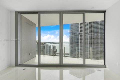 Condominio en venta en Miami, Florida, 2 dormitorios, 122.35 m2 № 1460257 - foto 15