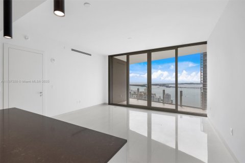 Condominio en venta en Miami, Florida, 2 dormitorios, 122.35 m2 № 1460257 - foto 14