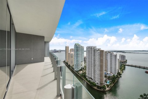 Condominio en venta en Miami, Florida, 2 dormitorios, 122.35 m2 № 1460257 - foto 26