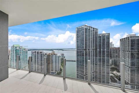 Condominio en venta en Miami, Florida, 2 dormitorios, 122.35 m2 № 1460257 - foto 18