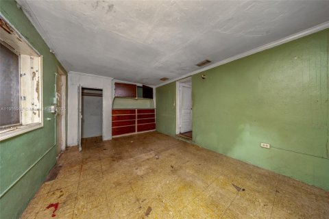 House in Miami, Florida 3 bedrooms, 114.36 sq.m. № 1962999 - photo 8