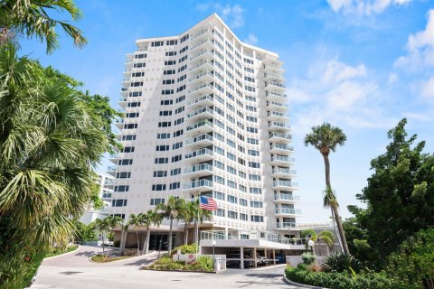 Condo in Fort Lauderdale, Florida, 2 bedrooms  № 2185998 - photo 19