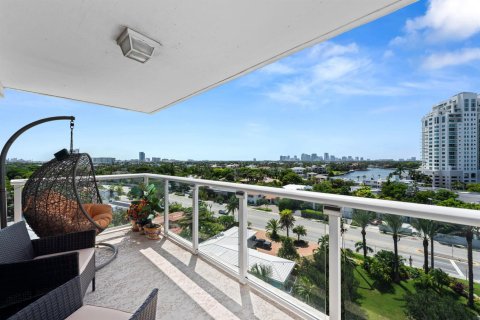 Condo in Fort Lauderdale, Florida, 2 bedrooms  № 2185998 - photo 12