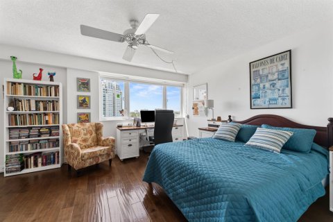 Condo in Fort Lauderdale, Florida, 2 bedrooms  № 2185998 - photo 11