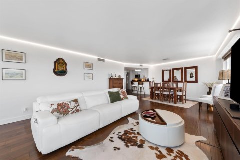 Condo in Fort Lauderdale, Florida, 2 bedrooms  № 2185998 - photo 6