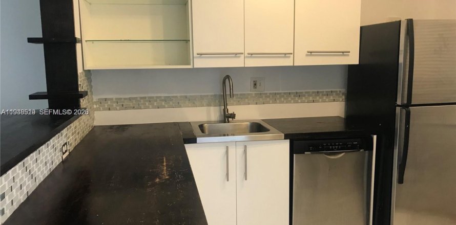 Condo à Tamarac, Floride, 2 chambres  № 2152984