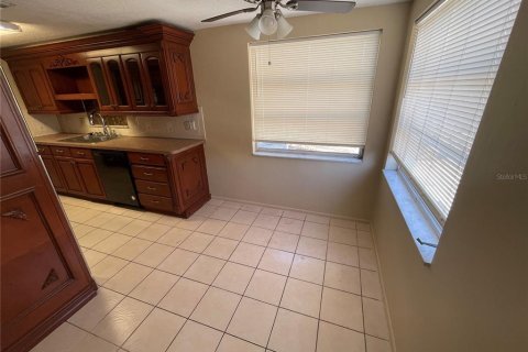 House in Holiday, Florida 3 bedrooms, 110.09 sq.m. № 1771698 - photo 24