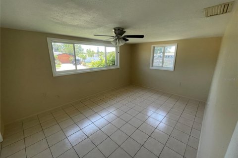 House in Holiday, Florida 3 bedrooms, 110.09 sq.m. № 1771698 - photo 11