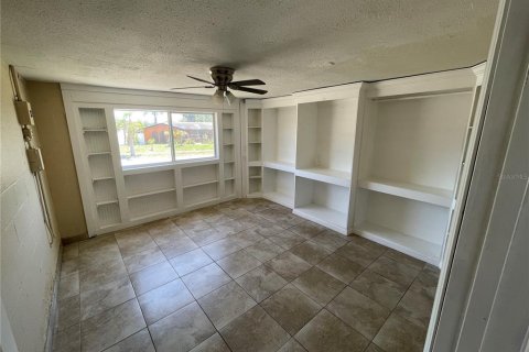 House in Holiday, Florida 3 bedrooms, 110.09 sq.m. № 1771698 - photo 28