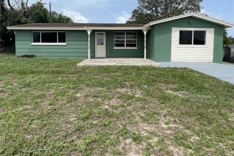 House in Holiday, Florida 3 bedrooms, 110.09 sq.m. № 1771698 - photo 1