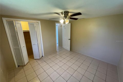 House in Holiday, Florida 3 bedrooms, 110.09 sq.m. № 1771698 - photo 15