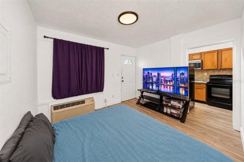 Immobilier commercial à vendre à Daytona Beach, Floride: 12 chambres, 200.11 m2 № 2403557 - photo 23