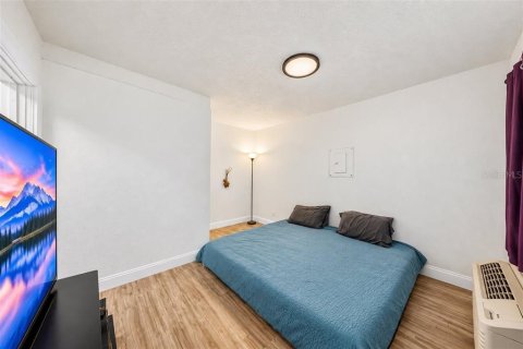 Immobilier commercial à vendre à Daytona Beach, Floride: 12 chambres, 200.11 m2 № 2403557 - photo 21