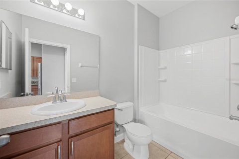 Townhouse in Lakeland, Florida 4 bedrooms, 137.4 sq.m. № 1808008 - photo 25