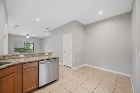 Townhouse in Lakeland, Florida 4 bedrooms, 137.4 sq.m. № 1808008 - photo 9