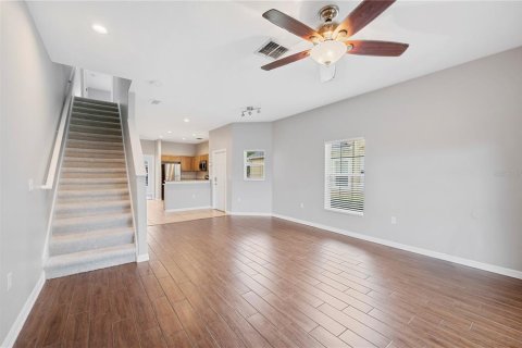 Townhouse in Lakeland, Florida 4 bedrooms, 137.4 sq.m. № 1808008 - photo 12