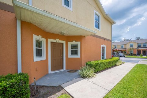 Townhouse in Lakeland, Florida 4 bedrooms, 137.4 sq.m. № 1808008 - photo 3