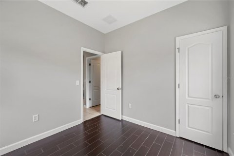 Townhouse in Lakeland, Florida 4 bedrooms, 137.4 sq.m. № 1808008 - photo 15