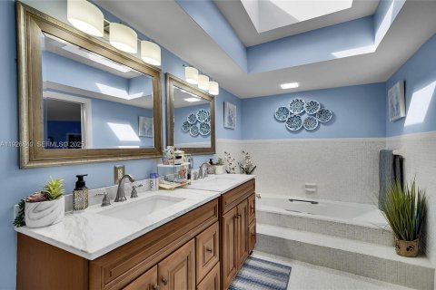 Casa en venta en Tamarac, Florida, 3 dormitorios, 309.55 m2 № 2053467 - foto 20