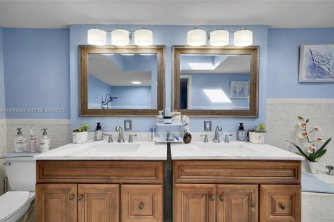 Casa en venta en Tamarac, Florida, 3 dormitorios, 309.55 m2 № 2053467 - foto 19