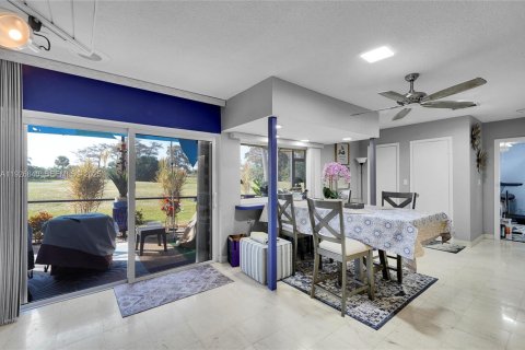 Casa en venta en Tamarac, Florida, 3 dormitorios, 309.55 m2 № 2053467 - foto 9