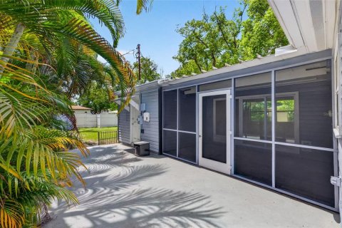 Villa ou maison à vendre à Saint Petersburg, Floride: 3 chambres, 121.14 m2 № 2349208 - photo 27