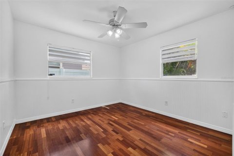 Villa ou maison à vendre à Saint Petersburg, Floride: 3 chambres, 121.14 m2 № 2349208 - photo 21