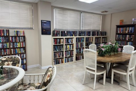 Condo in Ormond Beach, Florida, 2 bedrooms  № 1851732 - photo 14
