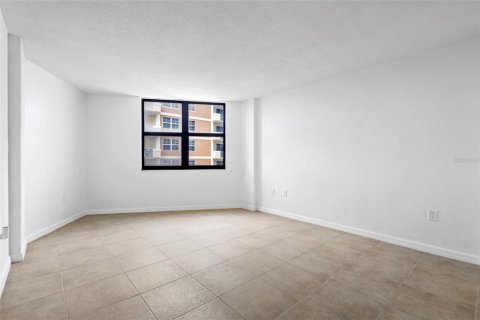 Condo in Ormond Beach, Florida, 2 bedrooms  № 1851732 - photo 29