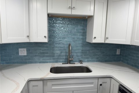 Condo in Ormond Beach, Florida, 2 bedrooms  № 1851732 - photo 7