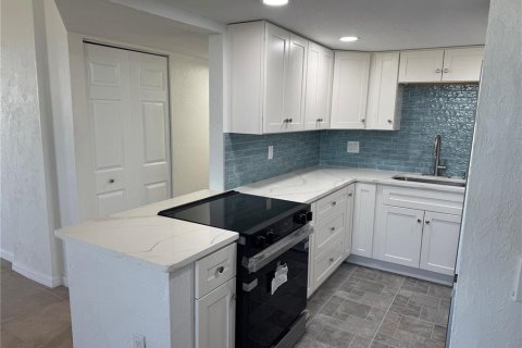 Condo in Ormond Beach, Florida, 2 bedrooms  № 1851732 - photo 5